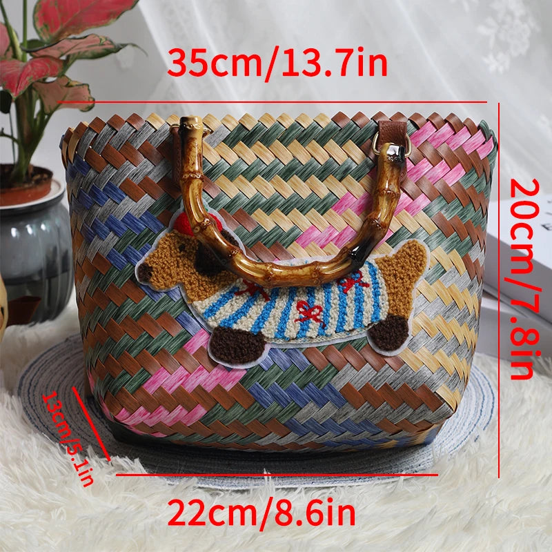 Pet dog basket - Woven craft sausage dog style - Portable basket for taking your dog out for walks. Fashionable craftsmanship - Essential for outings.