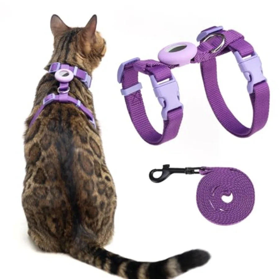 Cat Harness and Leash Set with Airtag Holder for Walking and Travelling, Escape Proof Cat Harness for Small Medium Large Kitten